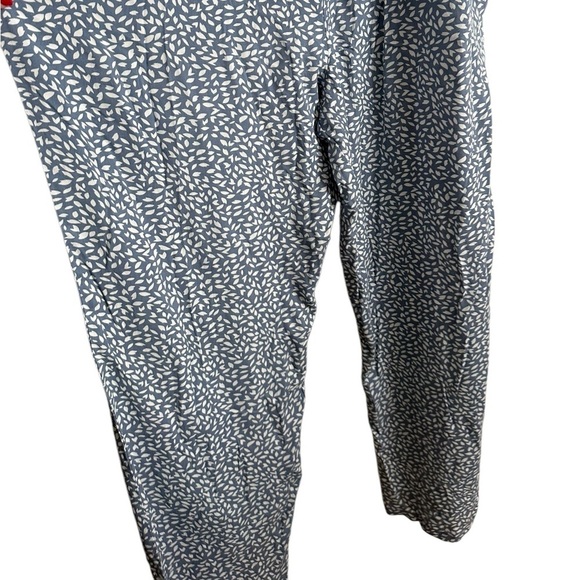 Sincerely Jules Blue White Leaf Print Off Shoulder Jumpsuit Size XL - Picture 11 of 17